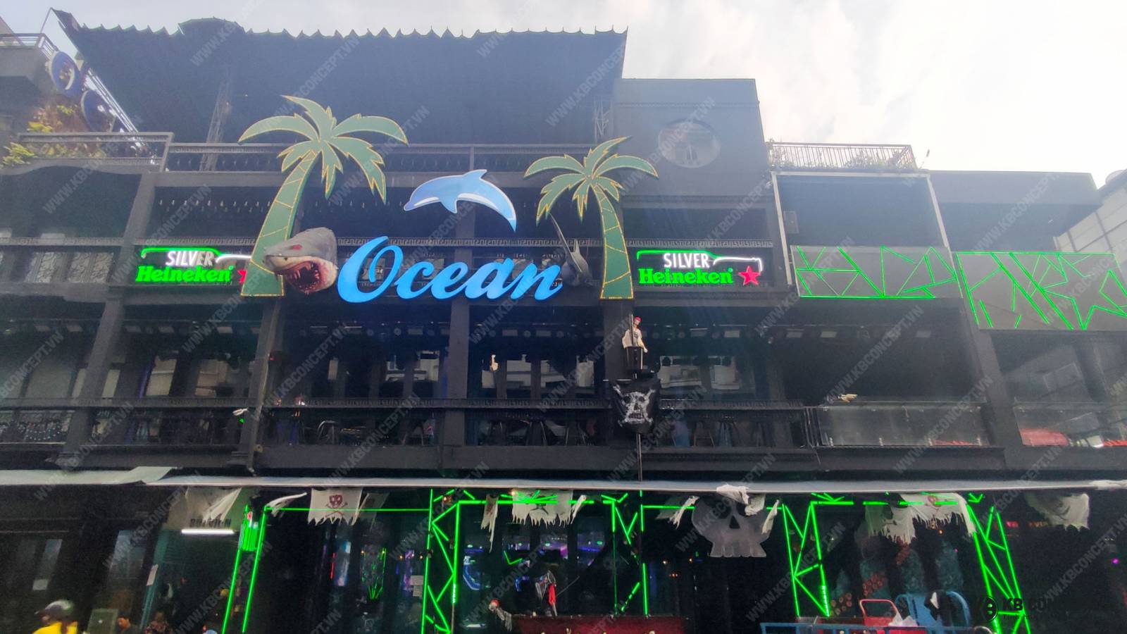 Ocean Bar - Trang Trí Halloween 2022 - Thuyền hải tặc ma quái