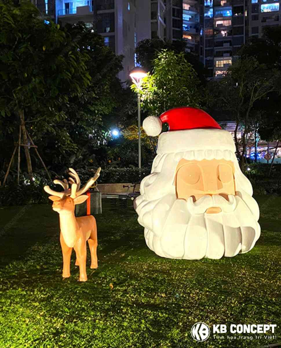 Mô hình mút xốp đầu ông già Noel 3D siêu đại